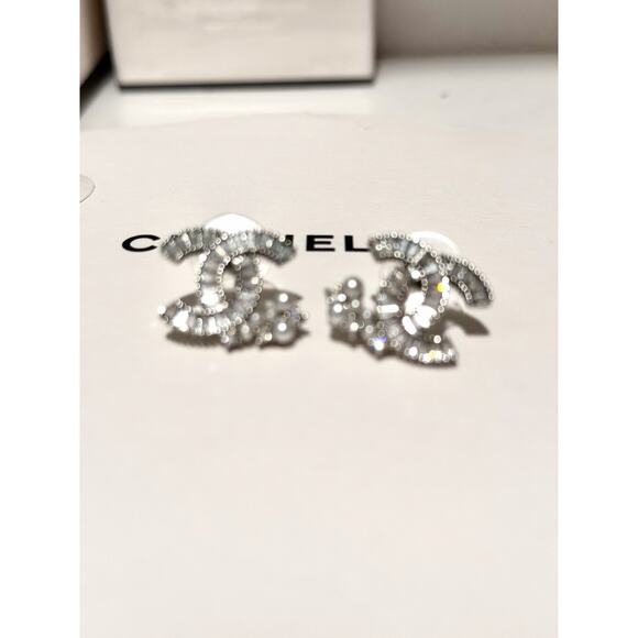 Double C Stud earrings - Picture 2 of 3